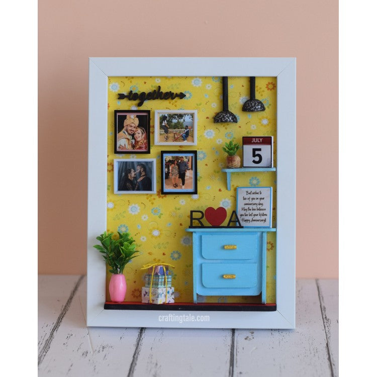 "THE CUTE CORNER" MINIATURE FRAME