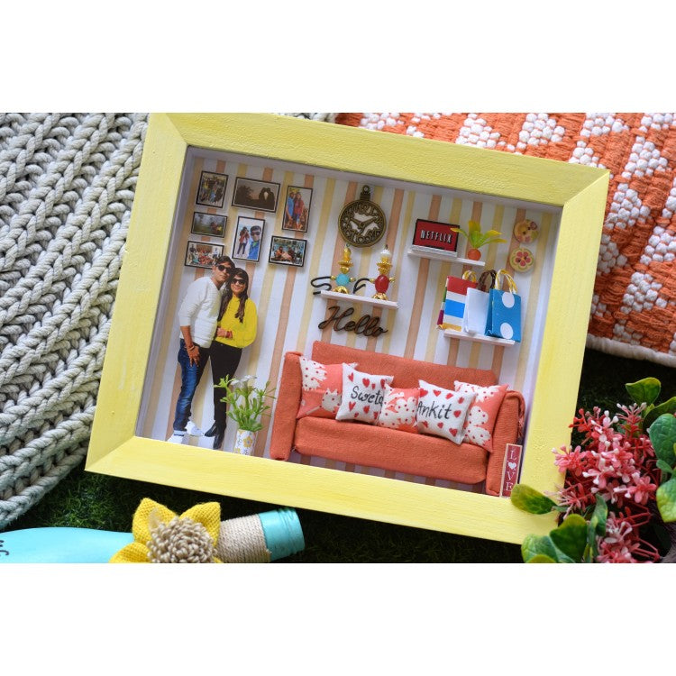 "THE LOVE SOFA" MINIATURE WALL