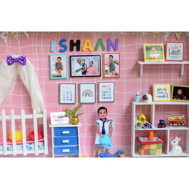 "KIDS ROOM" MINIATURE WALL