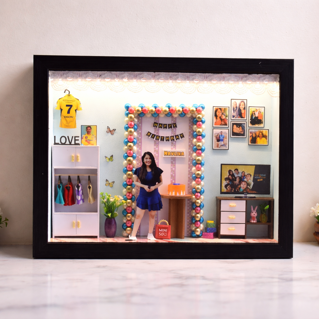 HER HAPPY CORNER Miniature frame