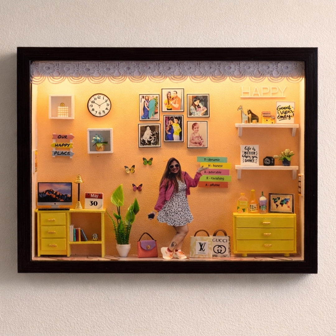HER HAPPY CORNER Miniature frame
